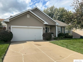 5818 S 158th St, Omaha, NE 68135