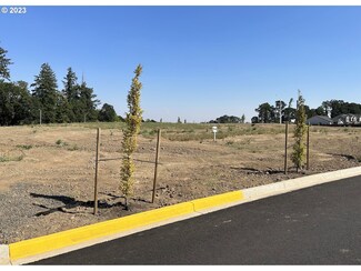 1596 NW Jackson St Unit 94, McMinnville, OR 97128