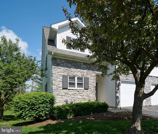 121 Washington Place, State College, PA 16801