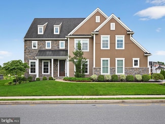 548 E Delp Rd, Lancaster, PA 17601
