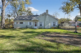 375 Bon Air Ave, Elyria, OH 44035