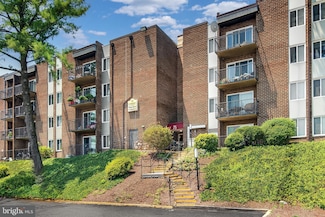 75 S Reynolds St Unit 101, Alexandria, VA 22304