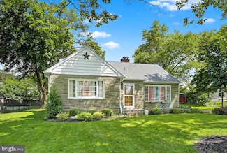 15 Overlook Ave, Lancaster, PA 17601