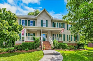 164 Fieldwood Dr, Advance, NC 27006