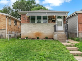 3937 Illinois Ave, Saint Louis, MO 63118