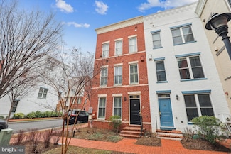 906 3rd Place SE, Washington, DC 20003