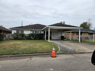 8730 Fannette St, Houston, TX 77029