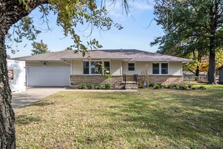 727 N Ash Ave, Broken Arrow, OK 74012