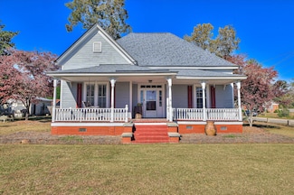 818 Calhoun St, Johnston, SC 29832