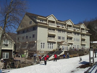 37 Corey Rd Unit 872, Hancock, MA 01237