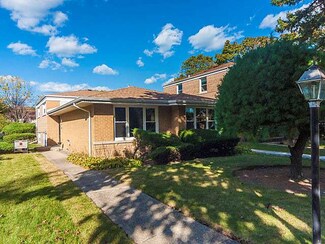 3506 Lake St, Evanston, IL 60203
