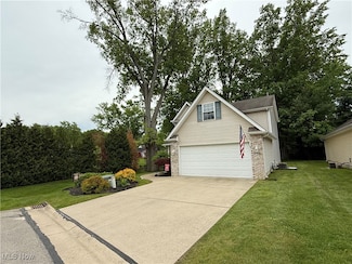 106 Windjammer Ct Unit 13, Painesville, OH 44077