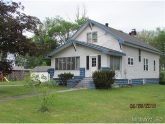 6815 Prospect Ave, Verona Beach, NY 13162