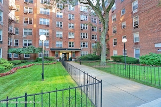 50 Fort Place Unit A2E, Staten Island, NY 10301