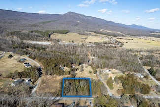 B37 Parkview Dr, Luray, VA 22835