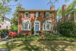 4753 Macarthur Blvd NW, Washington, DC 20007