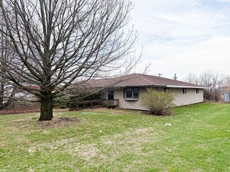 694 N Elm St, Herscher, IL 60941