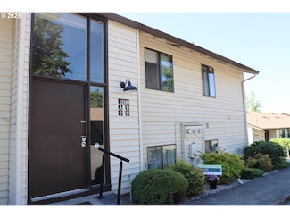 12160 SW Royal Ct Unit D, Portland, OR 97224