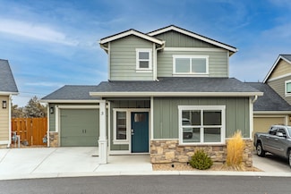 2755 SW Greens Blvd Unit 3, Redmond, OR 97756