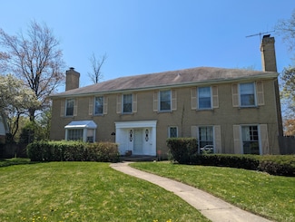 3031 Indianwood Rd, Wilmette, IL 60091