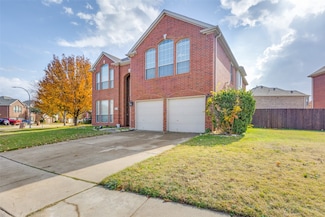 2712 Thorncreek Ln, Fort Worth, TX 76177