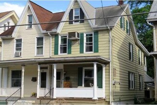 60 E Pottsville St, Pine Grove, PA 17963