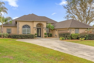 23134 Oak Cluster Dr, Sorrento, FL 32776