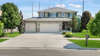838 W Freedom Point Way, Bluffdale, UT 84065