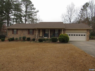 133 Brentwood Dr, Gadsden, AL 35901