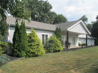 204 6th Ave, West View, PA 15229