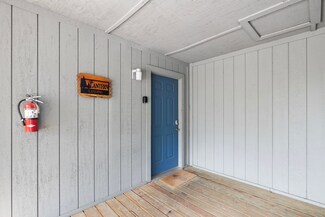 321 Notch Ln Unit 9, Reeds Spring, MO 65737