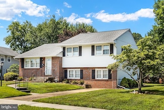 3586 Swiftwater Ln, Brookhaven, PA 19015