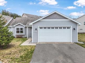 4620 Black Bear Dr Unit 49, Traverse City, MI 49685