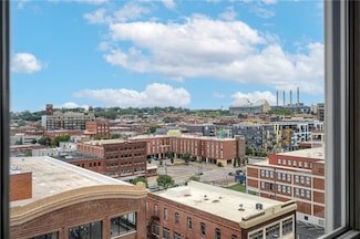 2107 Grand Blvd Unit 806, Kansas City, MO 64108