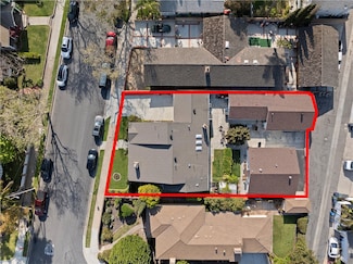 945 10th St, Huntington Beach, CA 92648