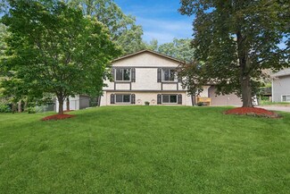 11950 Ilex Cir NW, Coon Rapids, MN 55448