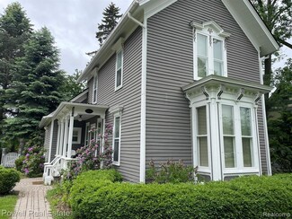 45647 Cass Ave, Utica, MI 48317