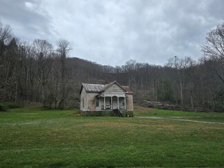 1650 Packs Branch Rd, Mount Hope, WV 25880