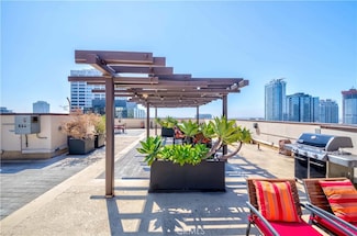 655 S Hope St Unit 1001, Los Angeles, CA 90017