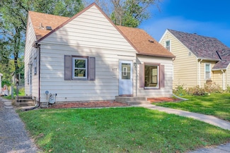 837 Bidwell St, Saint Paul, MN 55118