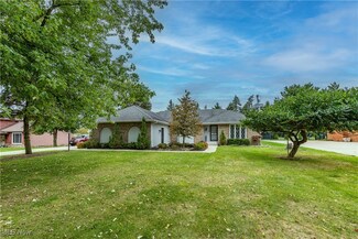 12084 Hilary Dr W, North Royalton, OH 44133
