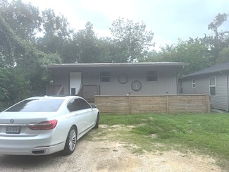 5105 Patricia Ln, Bacliff, TX 77518