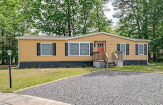 24 Holly Ct, Weymouth, NJ 08330