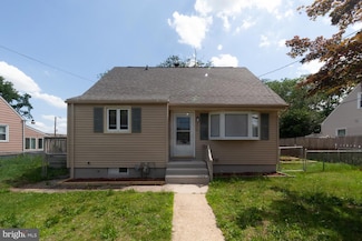 2114 S Brighton Ave, Clementon, NJ 08021