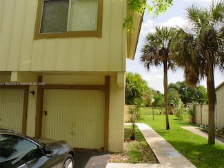 5834 NW 21st St Unit 41B, Lauderhill, FL 33313