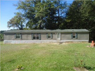 9155 Raymond Rd, Crystal Springs, MS 39059
