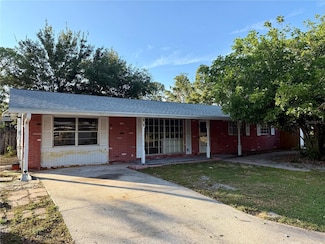 269 NW Lincoln Cir N, St. Petersburg, FL 33702