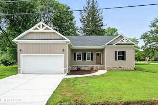 633 Rockwell Dr, Cookeville, TN 38506