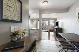 14 Sinatra Ct Unit 5, Reeds Spring, MO 65737