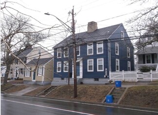 712 Hope St, Bristol, RI 02809